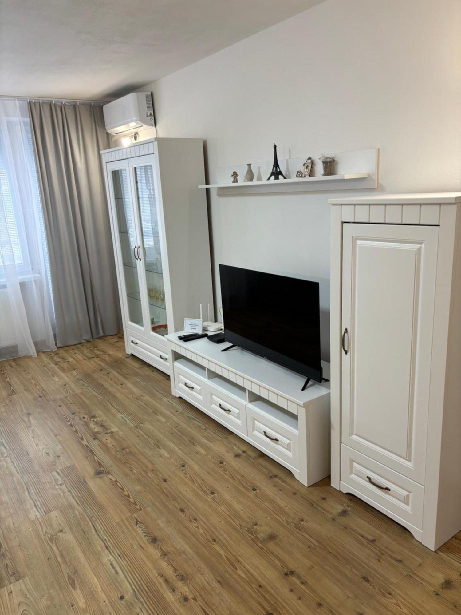 Nové Zámky City Heart Luxury Apartment מראה חיצוני תמונה